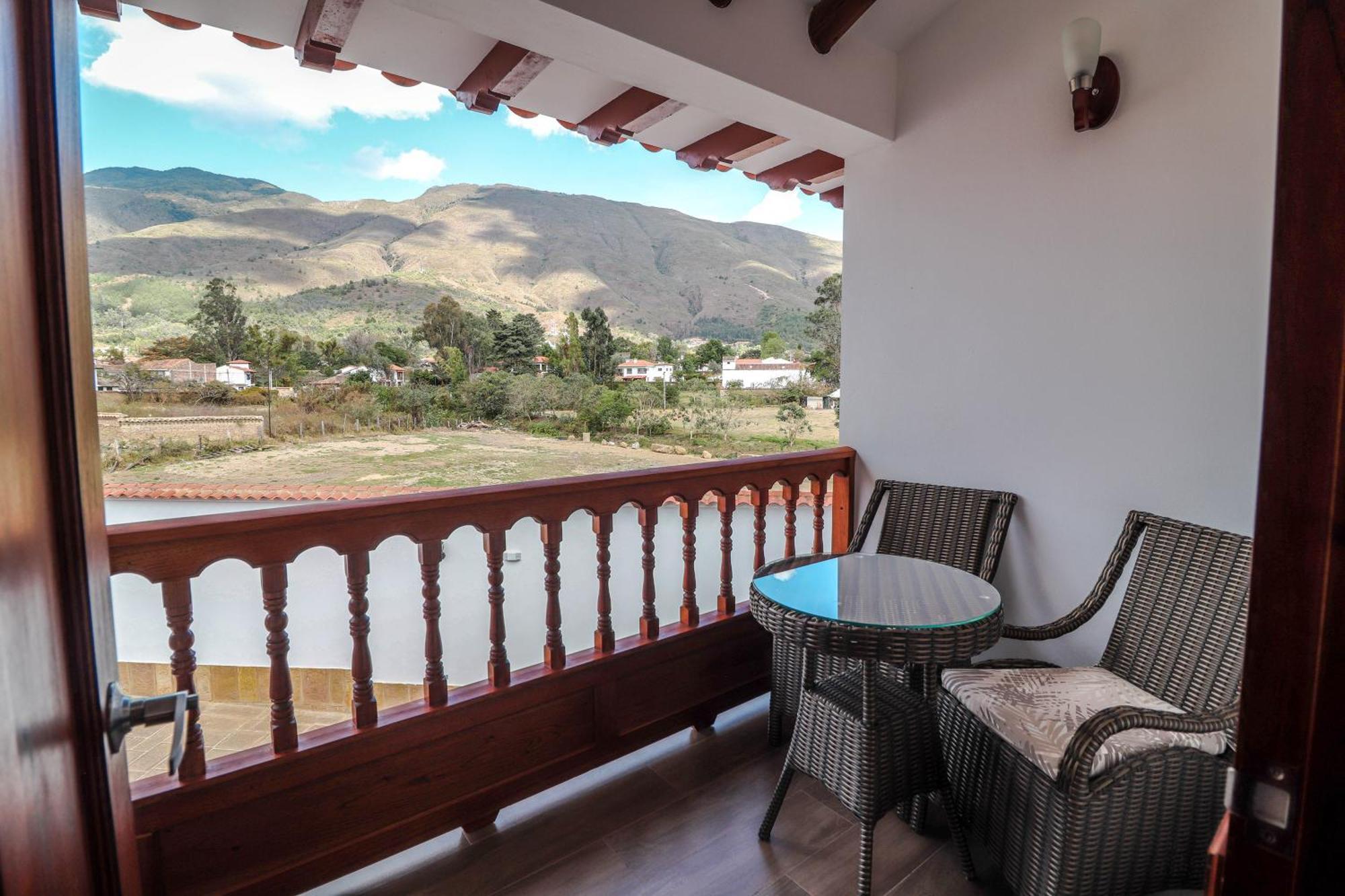 Hotel Las Palmas Вилья-де-Лейва Экстерьер фото