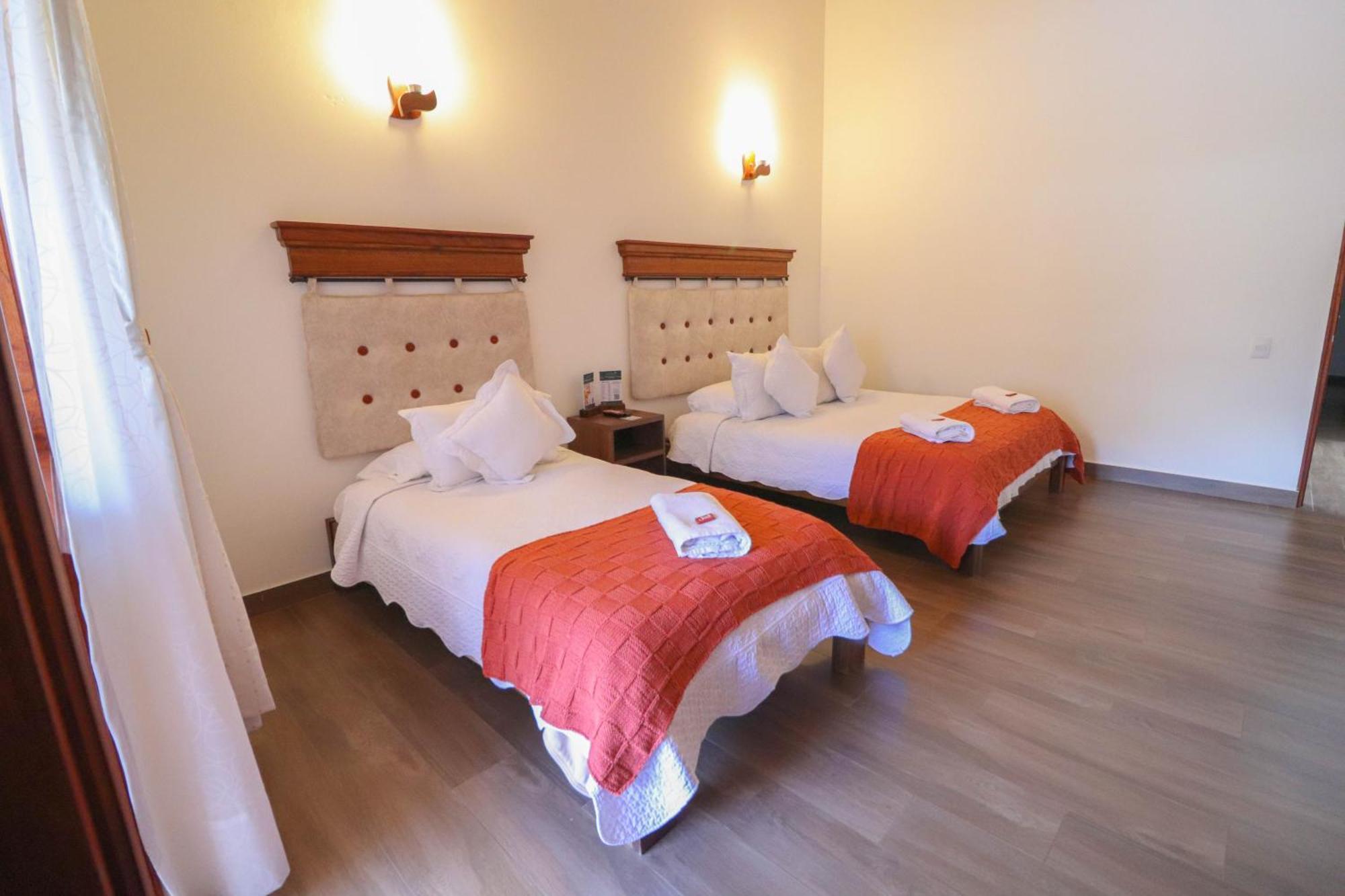 Hotel Las Palmas Вилья-де-Лейва Экстерьер фото