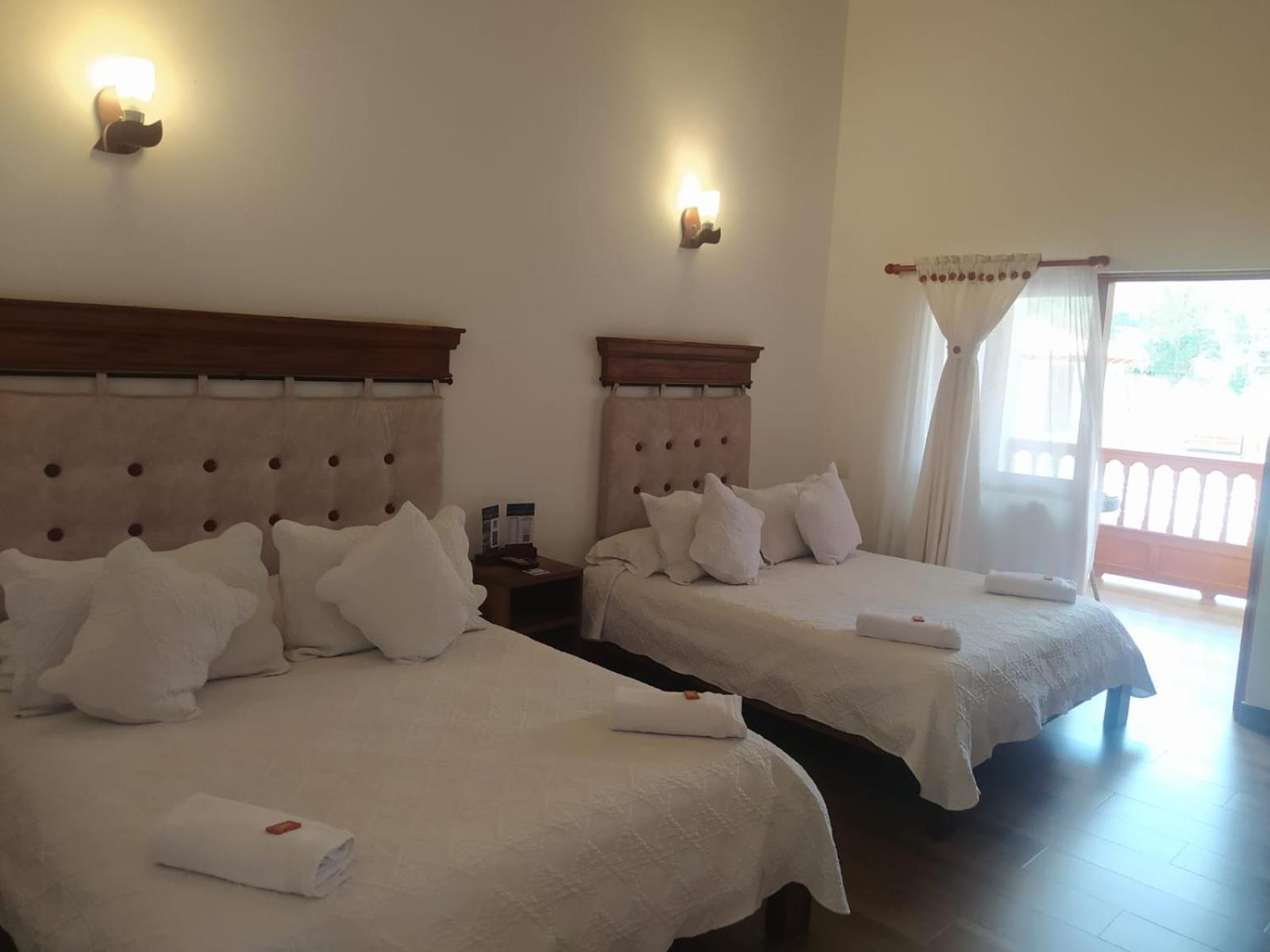 Hotel Las Palmas Вилья-де-Лейва Экстерьер фото
